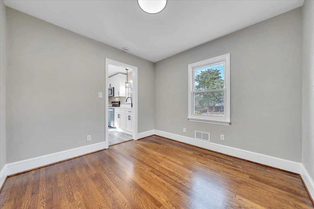 3452 Courtland RD - Photo 12