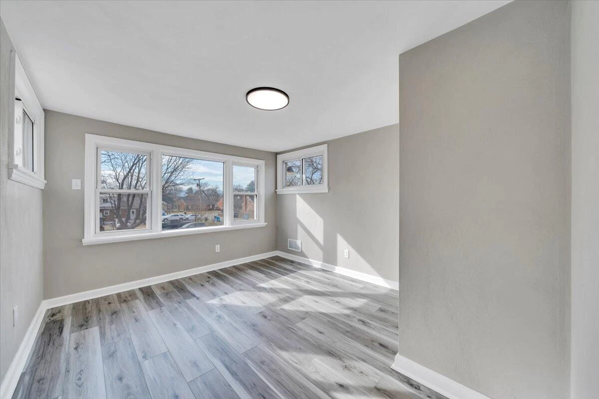 3452 Courtland RD - Photo 19