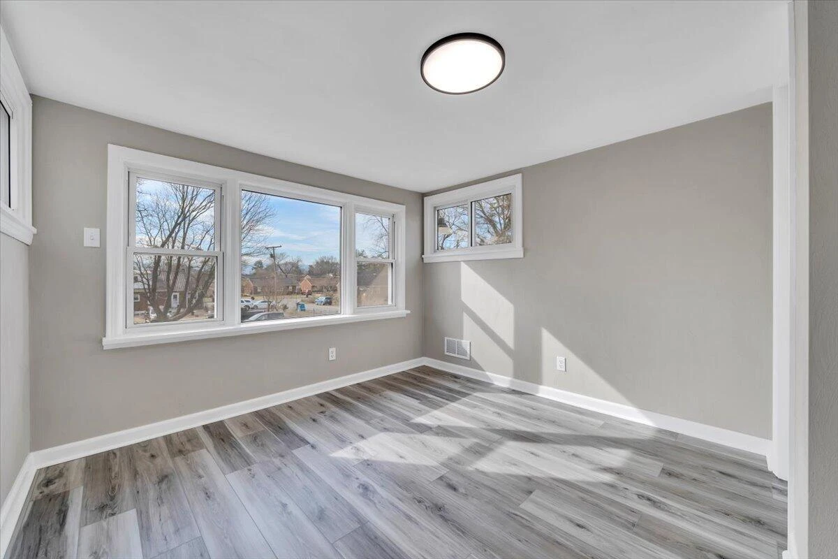 3452 Courtland RD - Photo 20