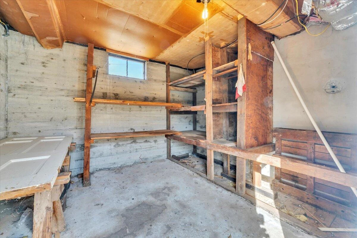 3452 Courtland RD - Photo 41