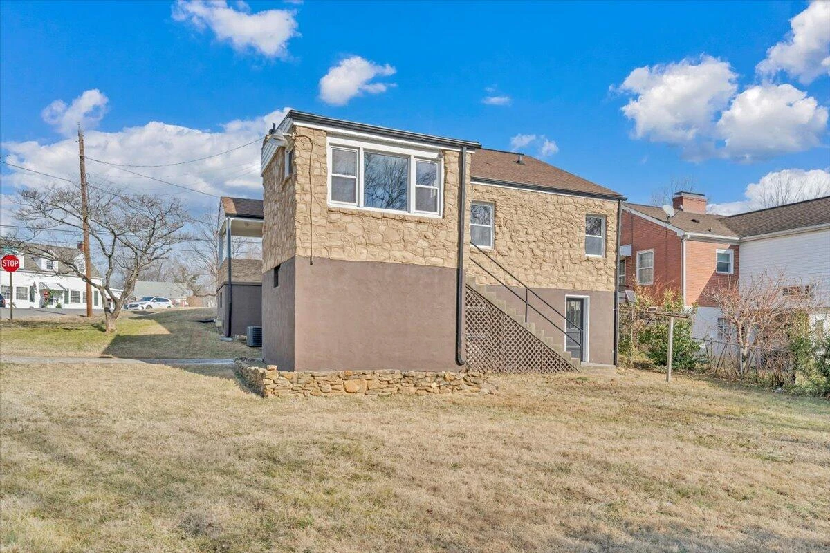 3452 Courtland RD - Photo 42