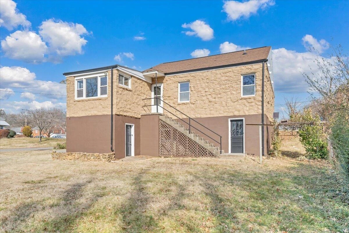 3452 Courtland RD - Photo 46