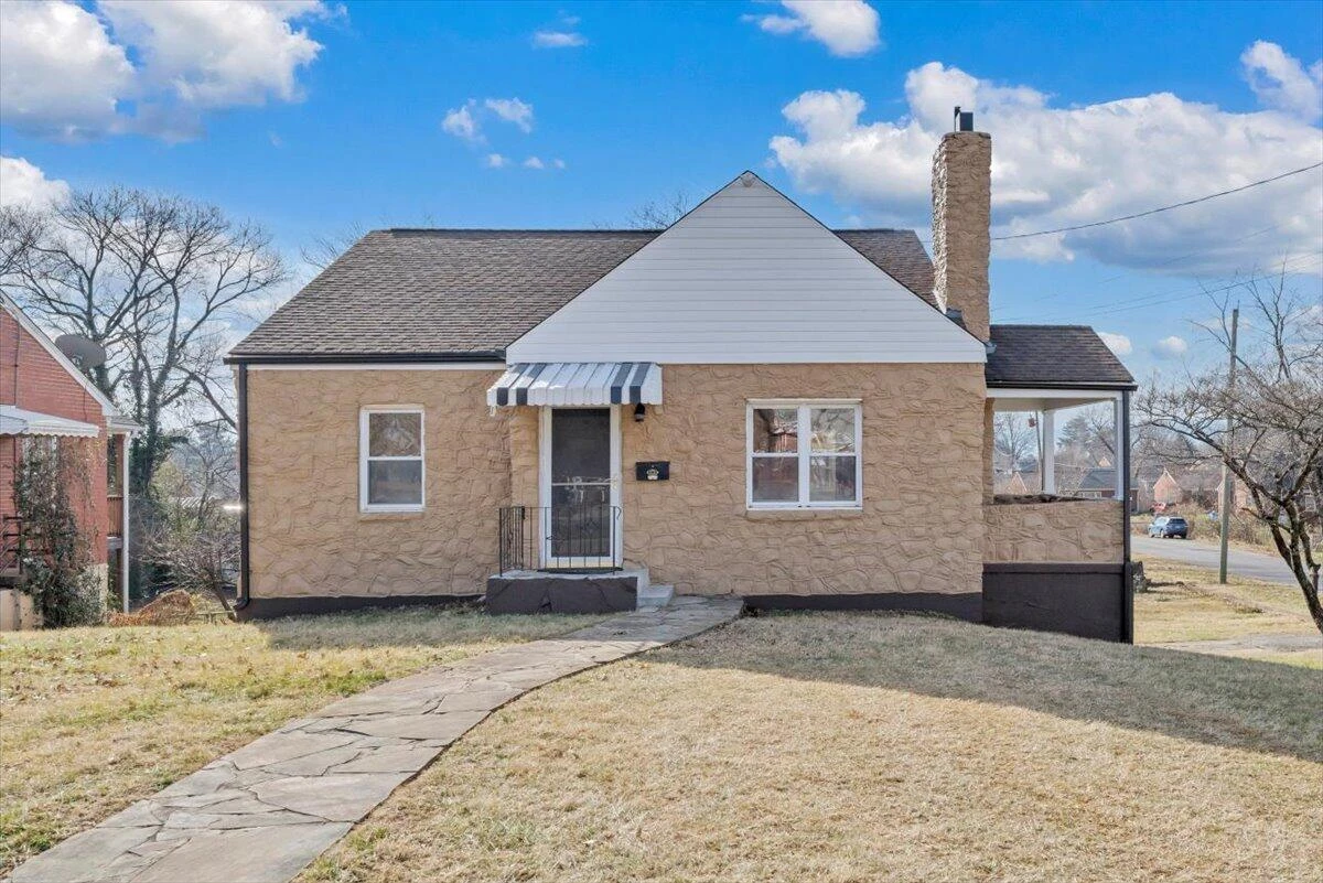 3452 Courtland RD - Photo 5