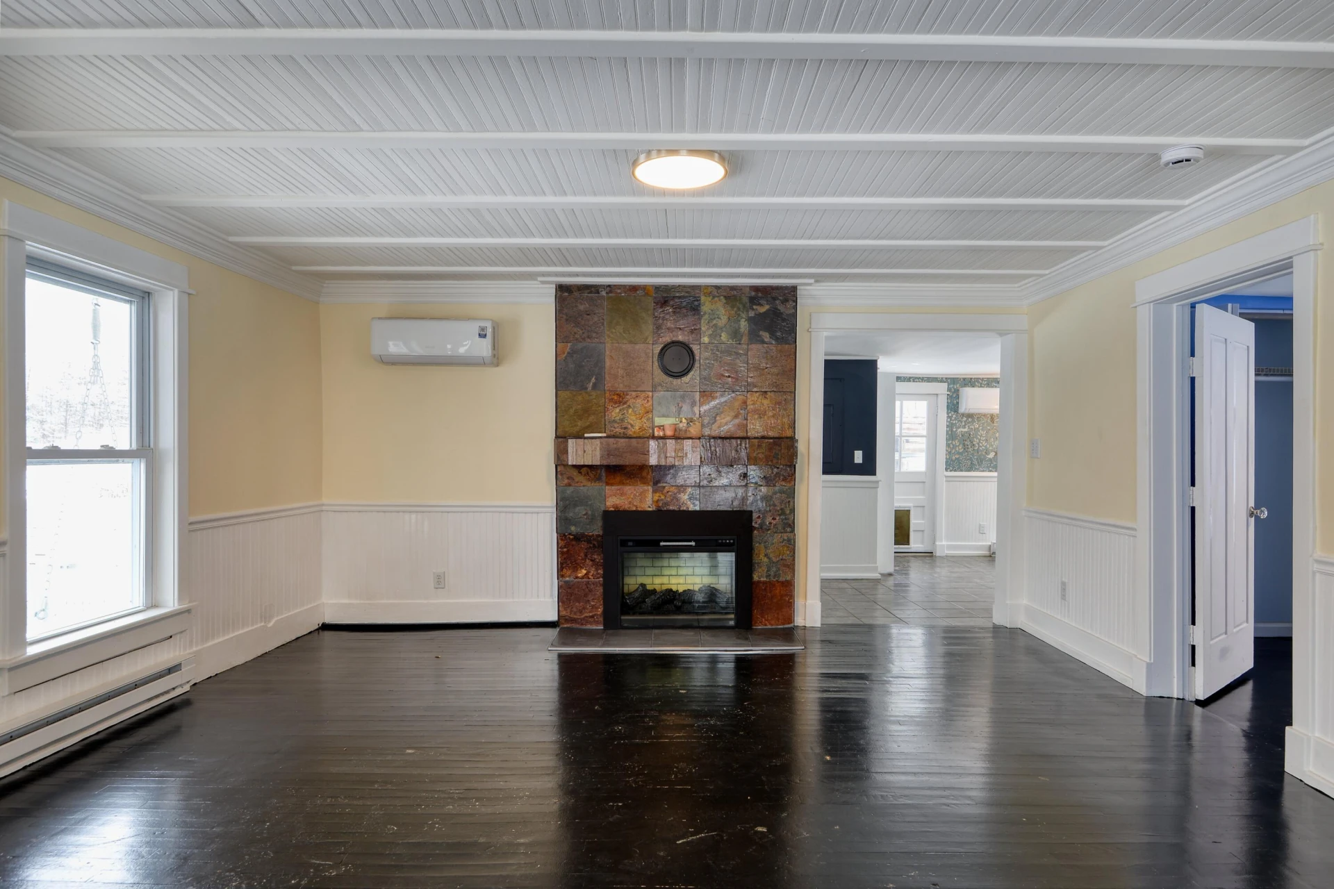 466 Dogwood LN - Photo 10