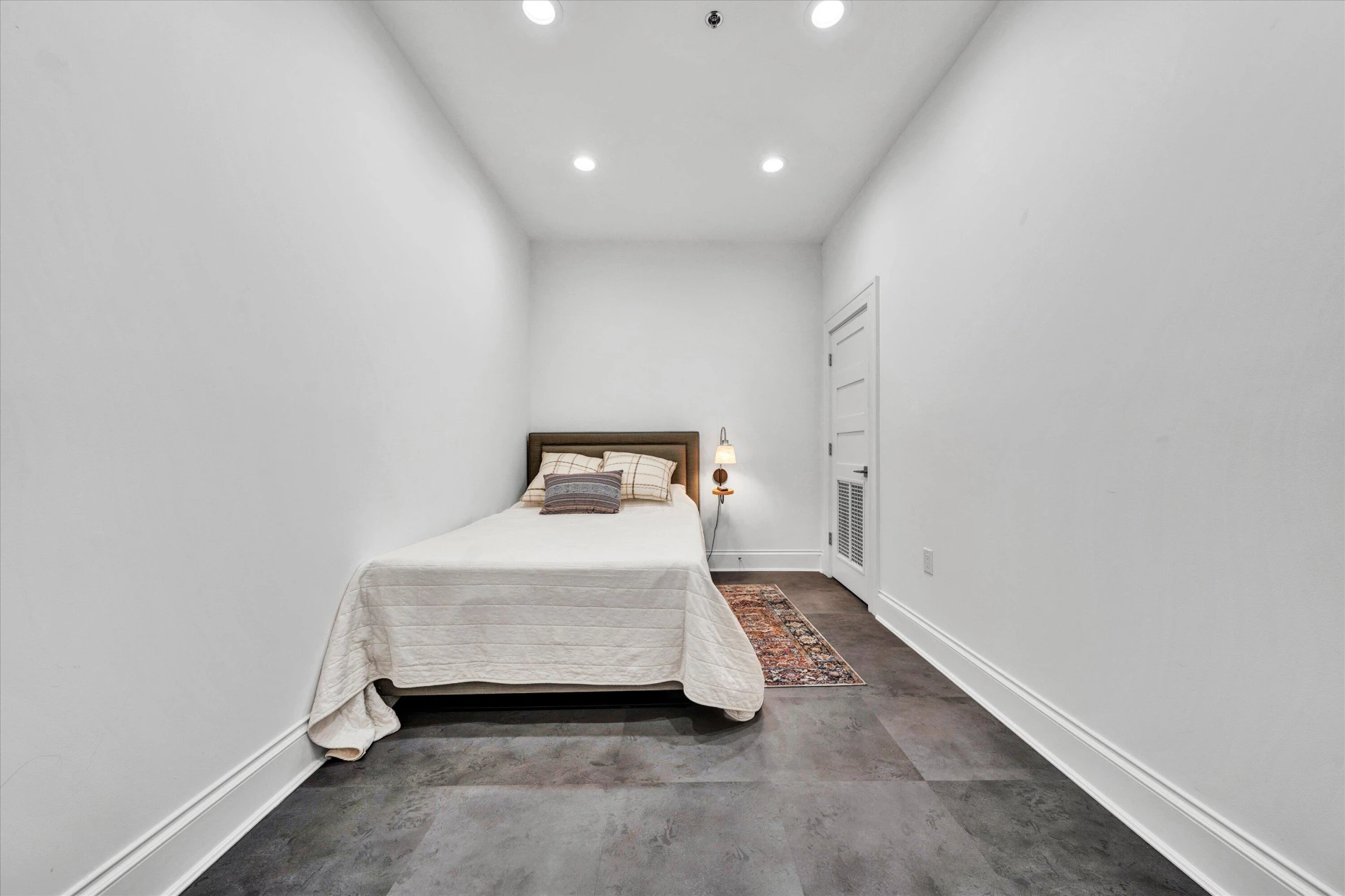 109 Campbell AVE - Photo 32