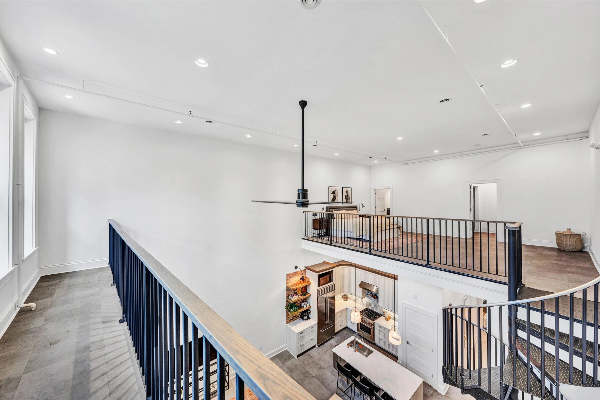 109 Campbell AVE - Photo 35