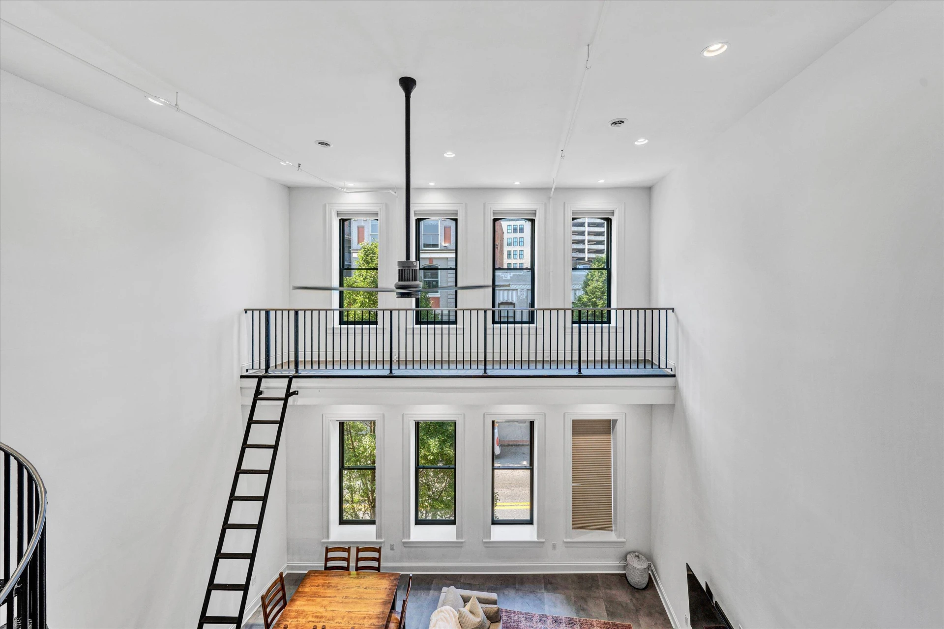 109 Campbell AVE - Photo 46