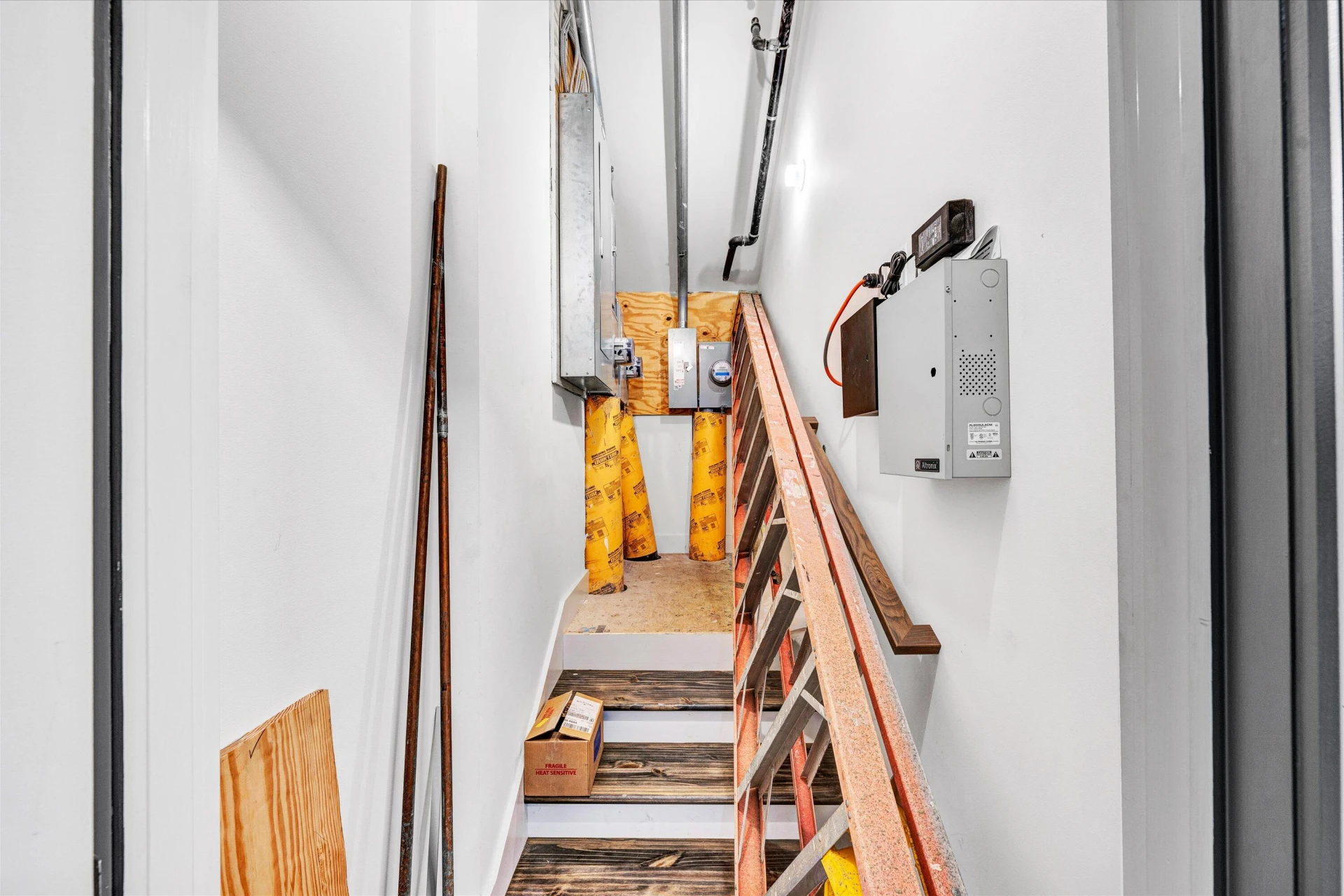109 Campbell AVE - Photo 10