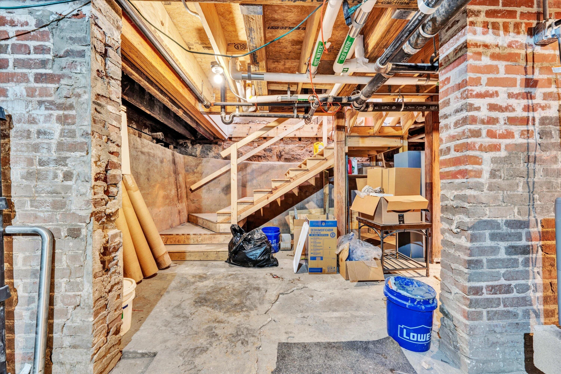 109 Campbell AVE - Photo 18