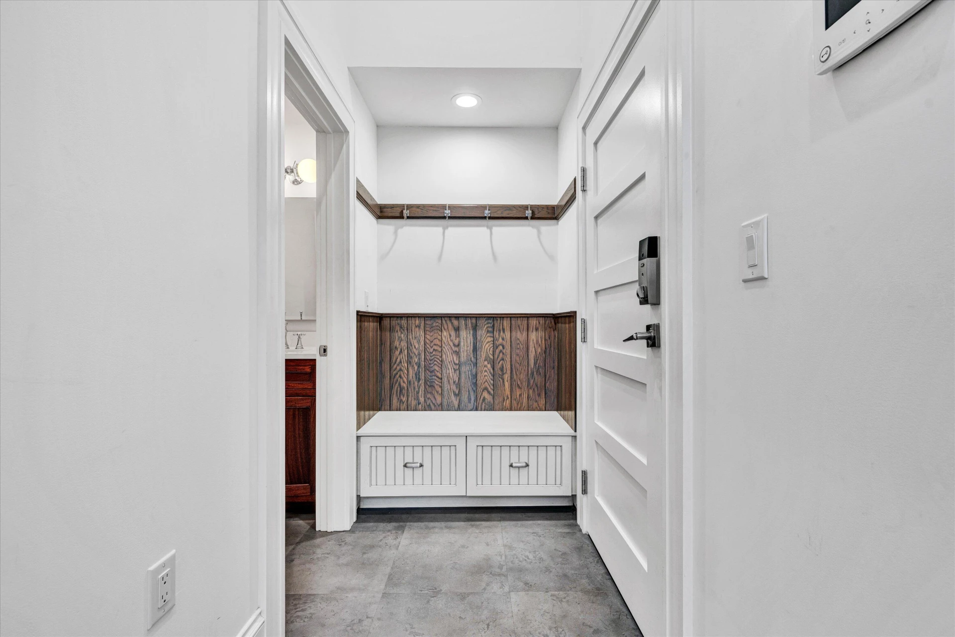 109 Campbell AVE - Photo 34