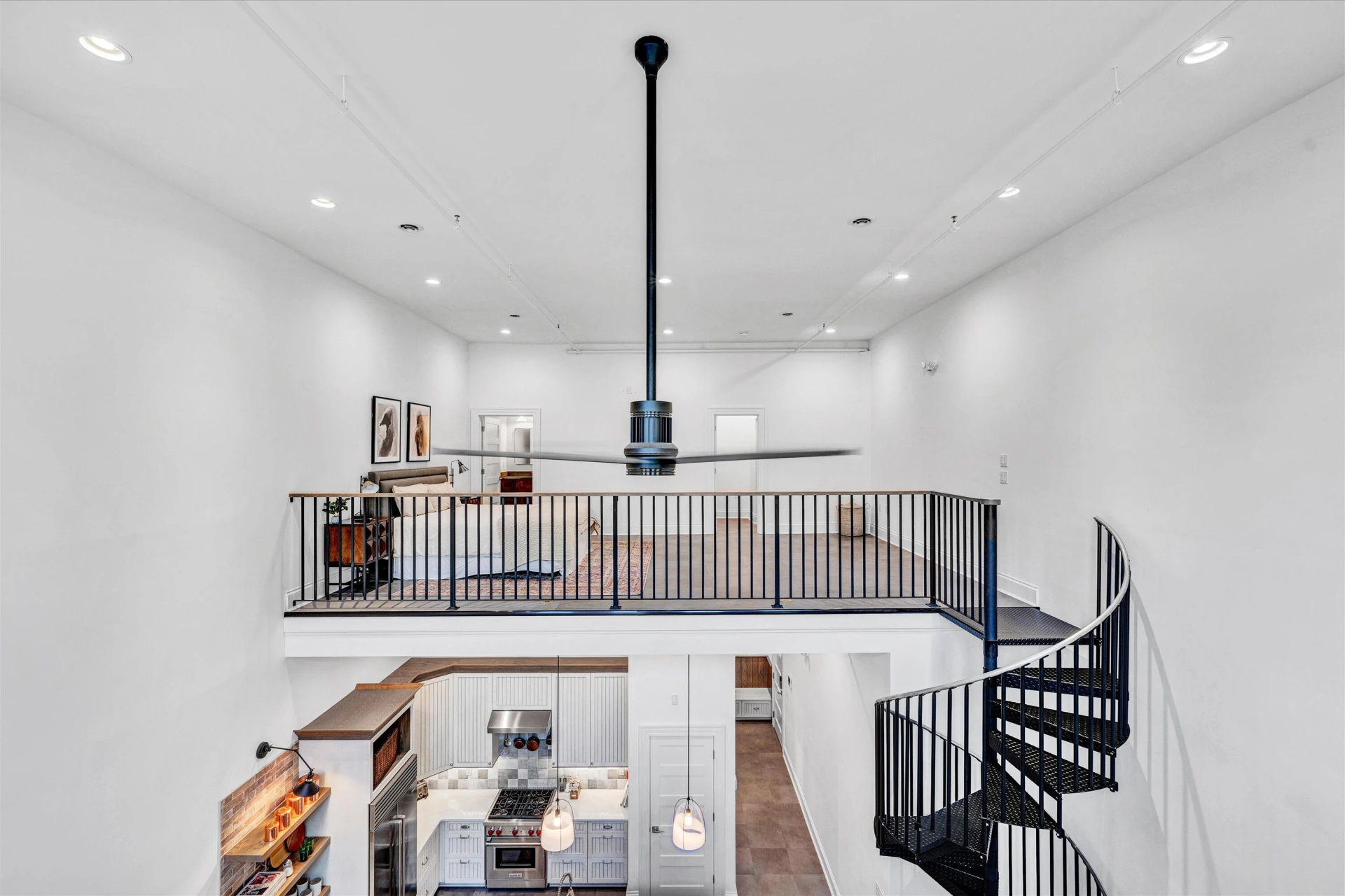 109 Campbell AVE - Photo 38