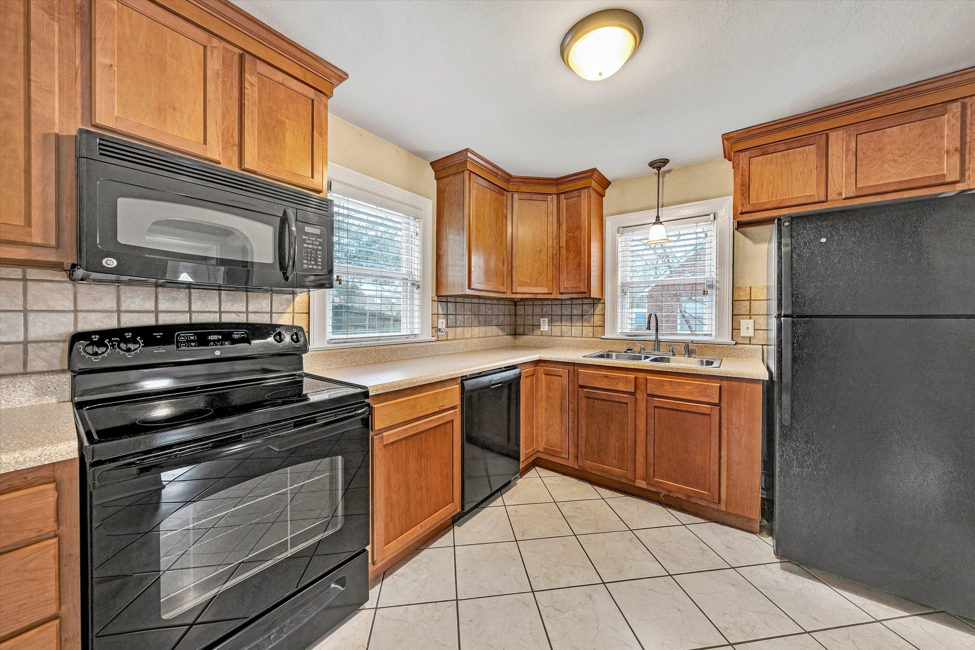 2819 Kennedy ST - Photo 10
