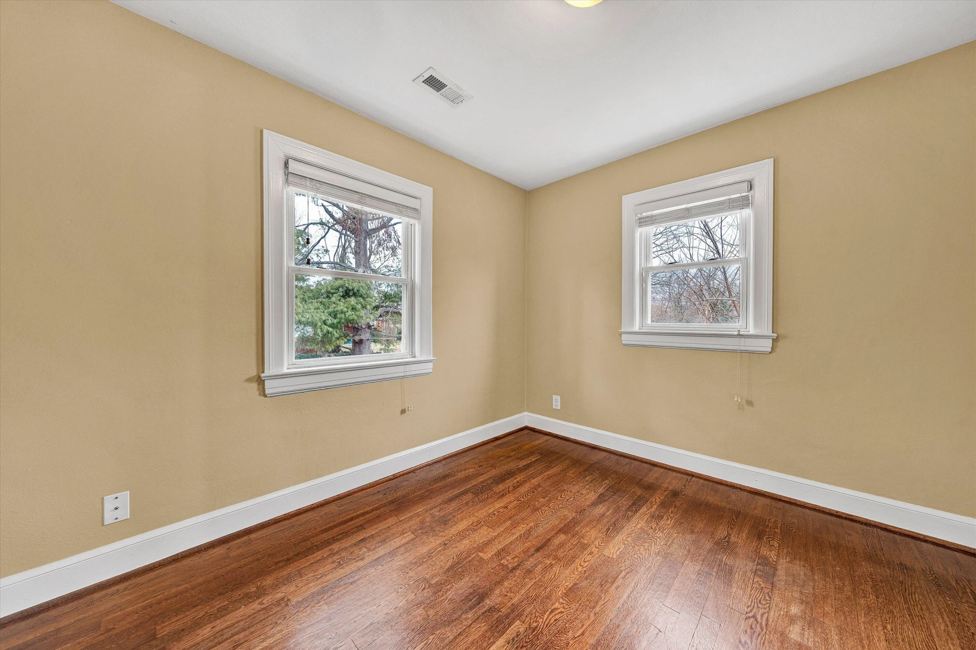 2819 Kennedy ST - Photo 14