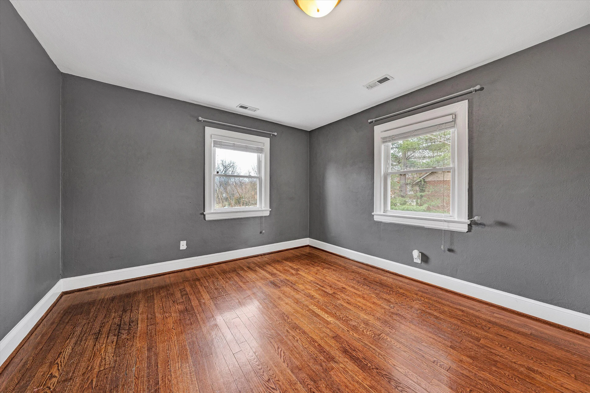 2819 Kennedy ST - Photo 15
