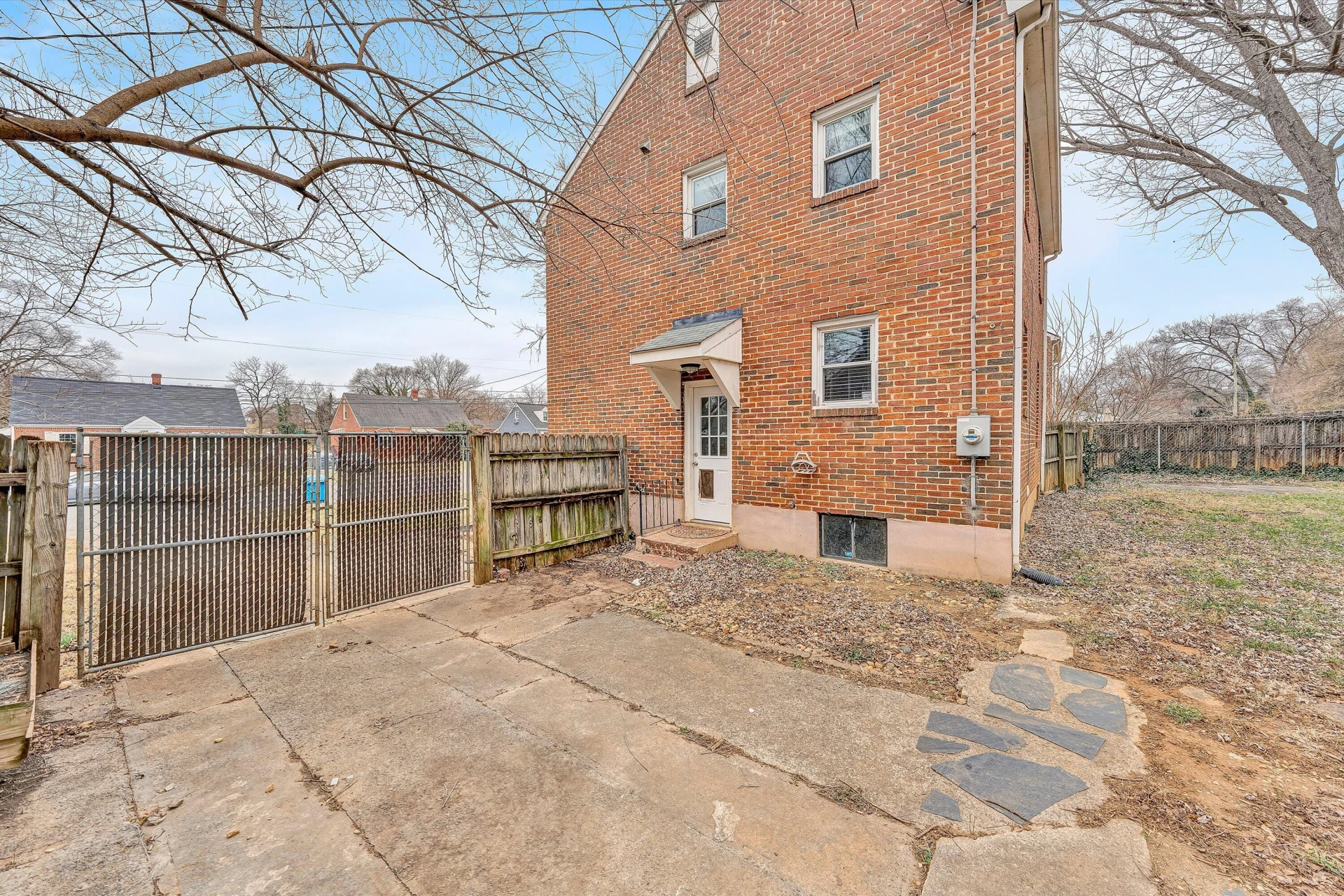 2819 Kennedy ST - Photo 23