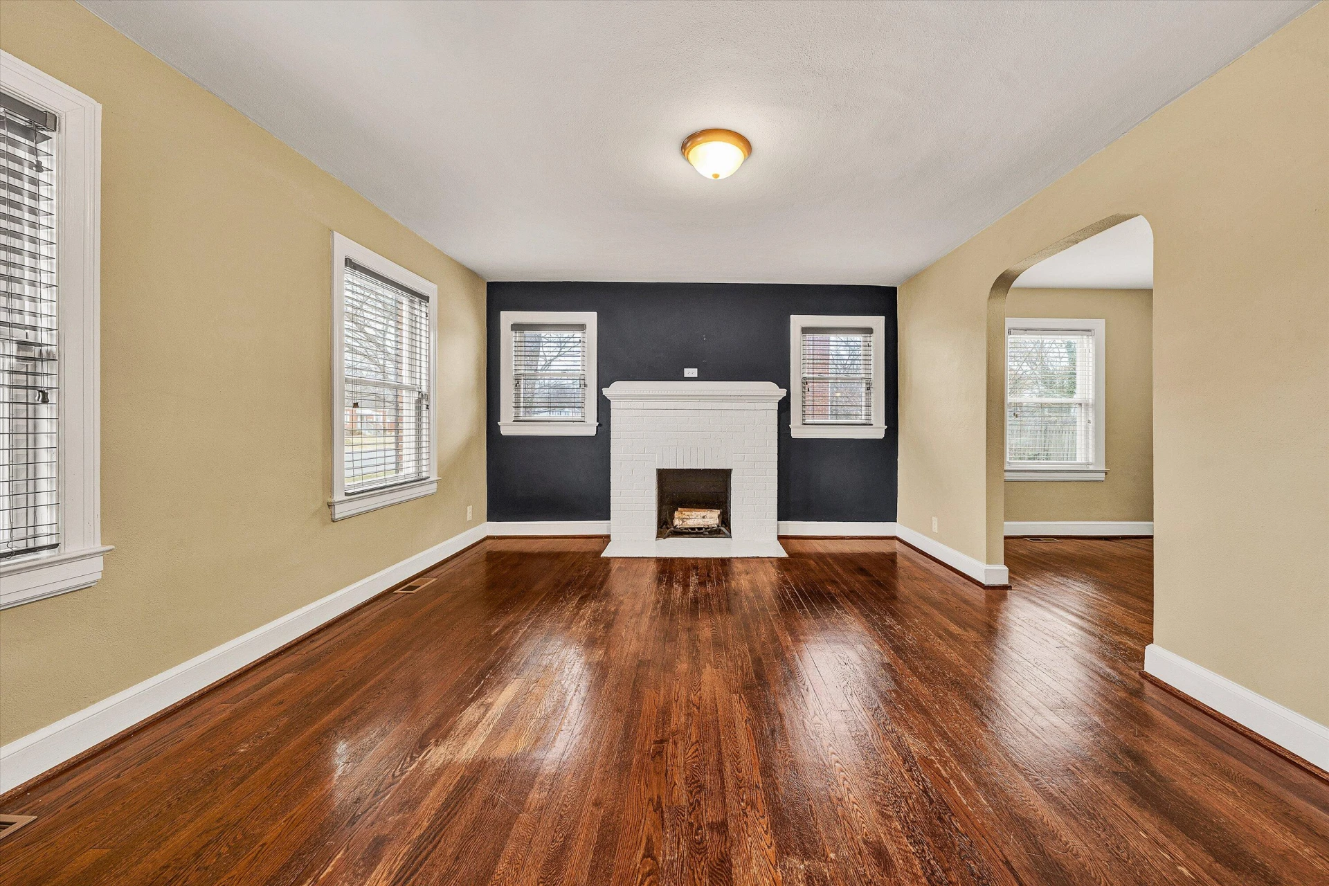 2819 Kennedy ST - Photo 6