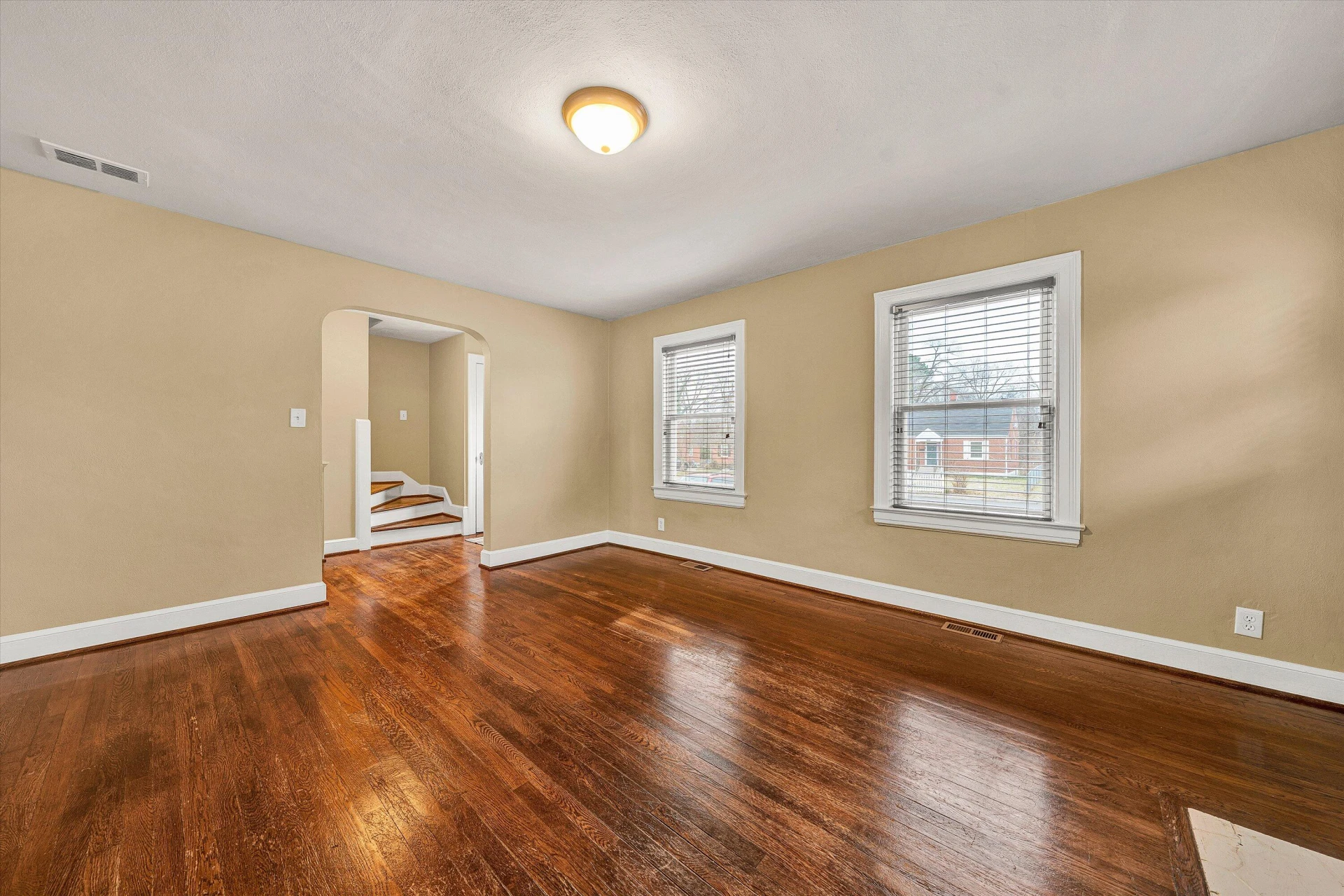 2819 Kennedy ST - Photo 7