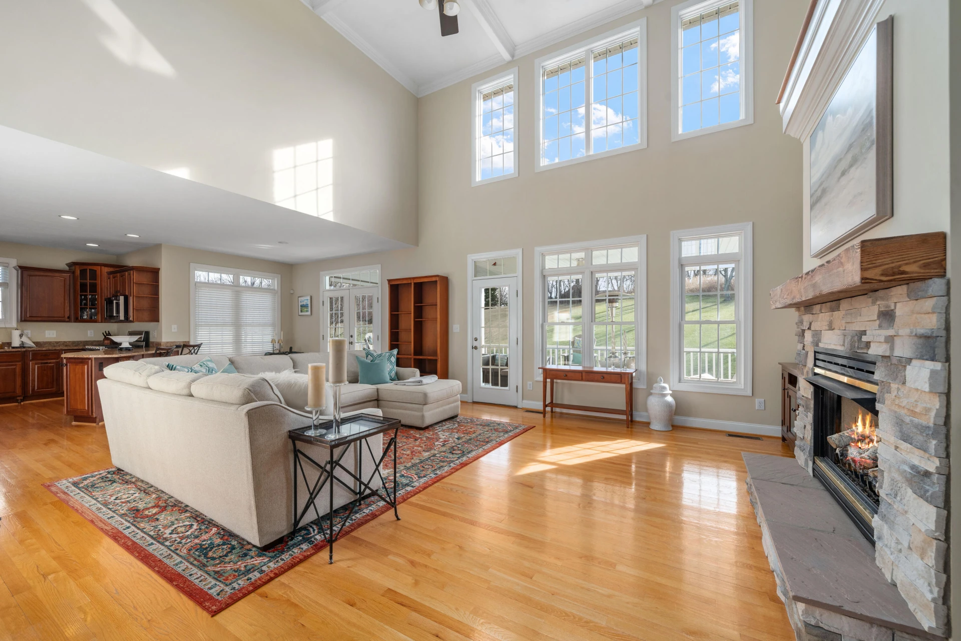 154 Butler CT - Photo 3