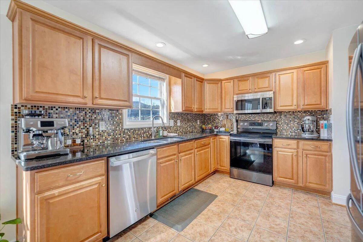 7915 Lanasey DR - Photo 14