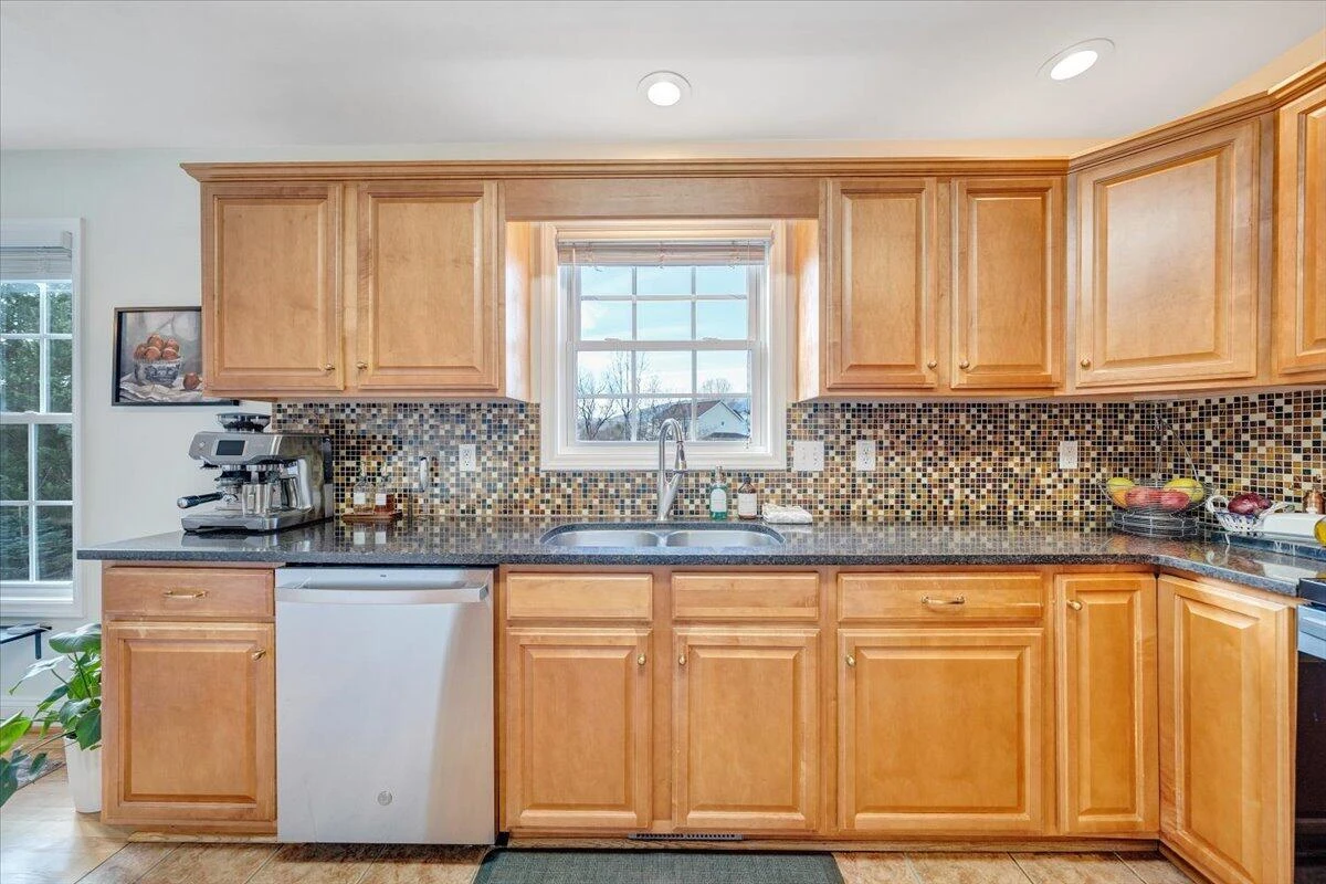 7915 Lanasey DR - Photo 16