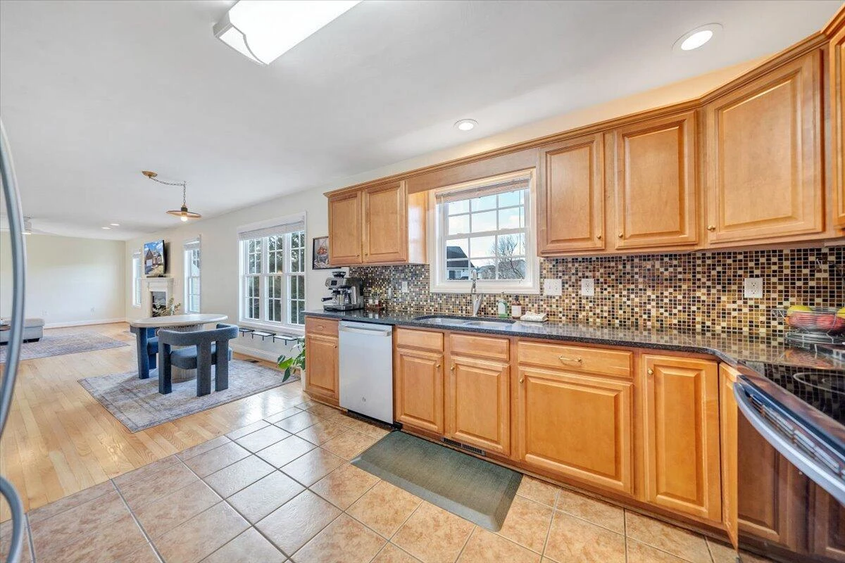 7915 Lanasey DR - Photo 17