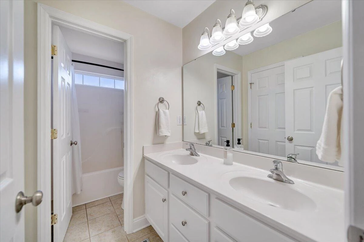 7915 Lanasey DR - Photo 39