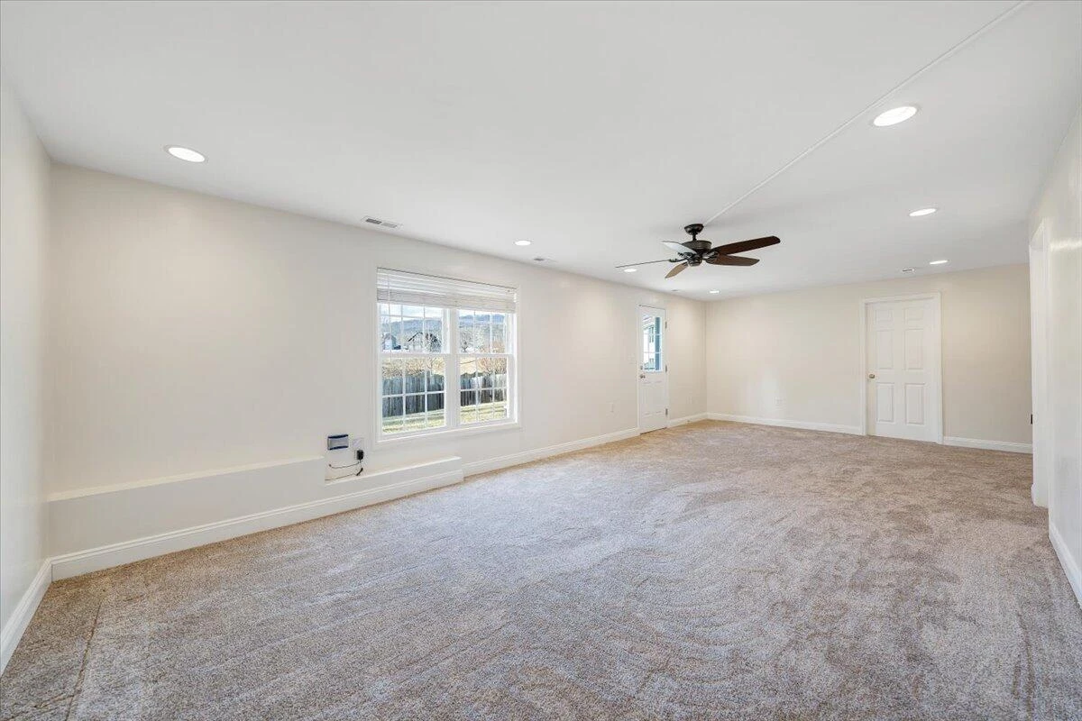 7915 Lanasey DR - Photo 43