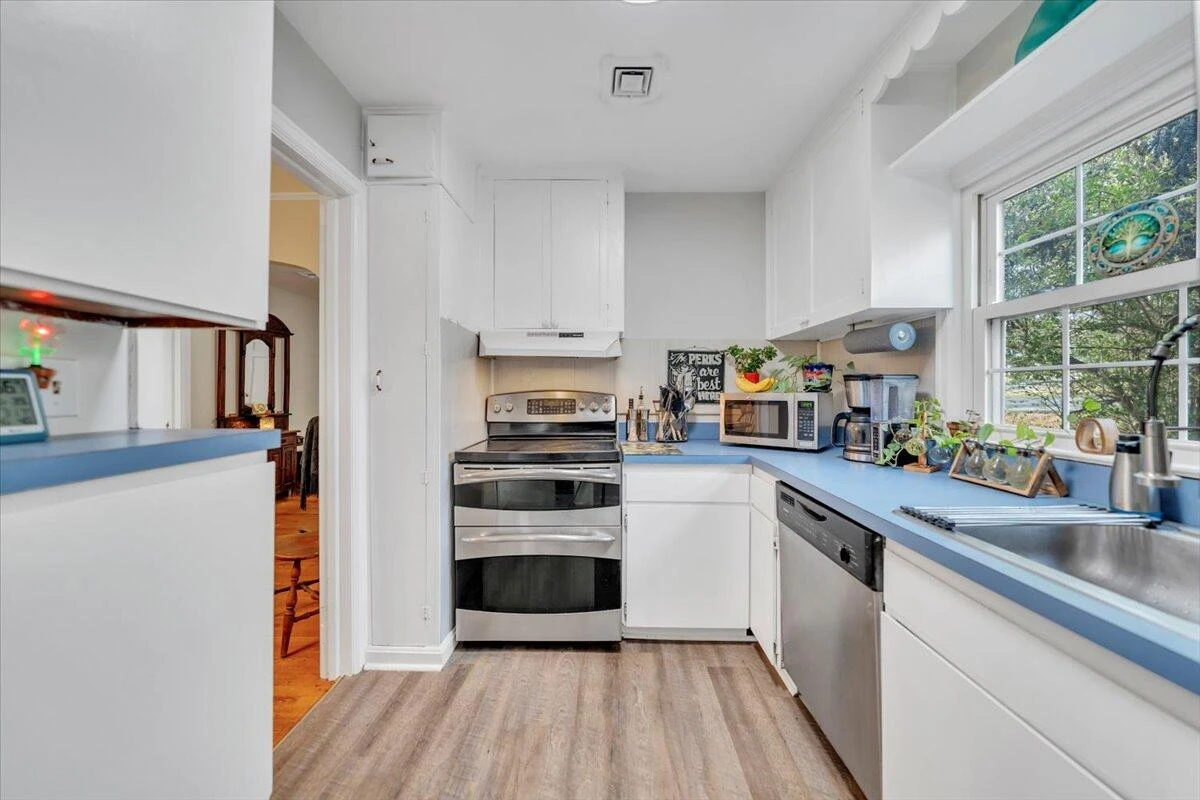 36 Bruffey ST - Photo 12
