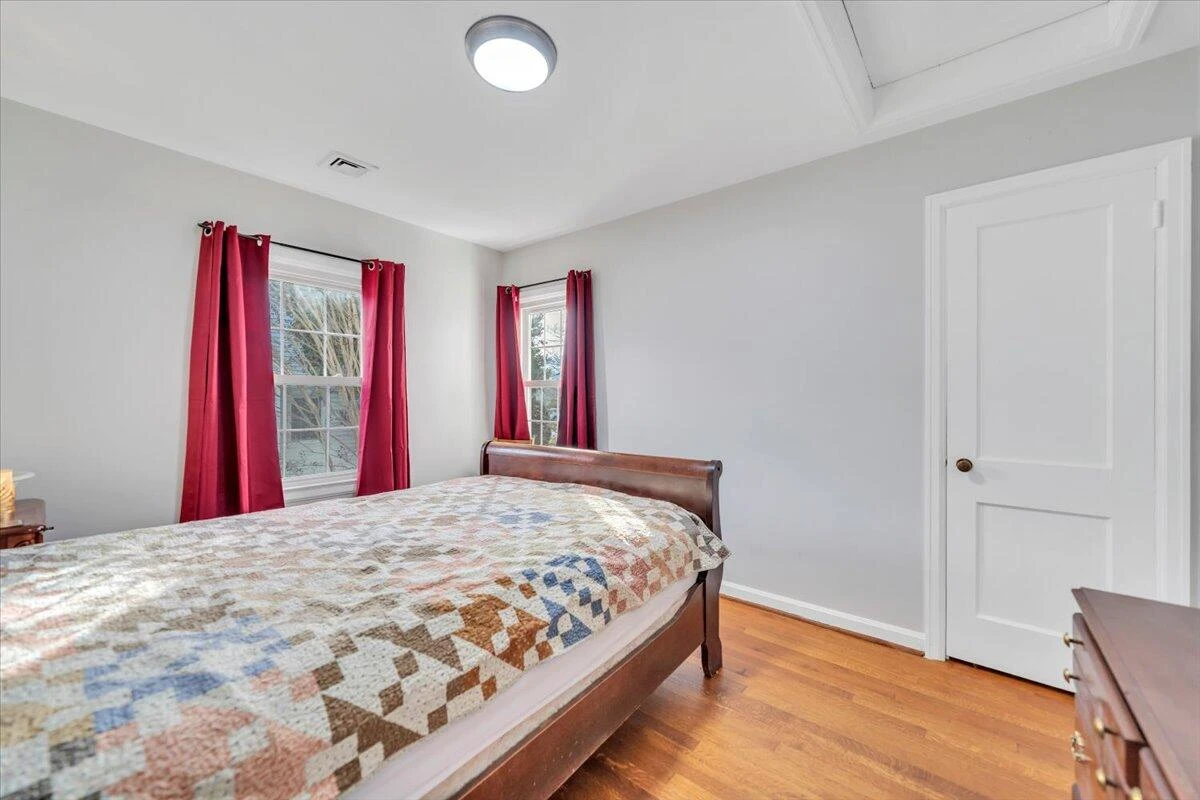 36 Bruffey ST - Photo 18