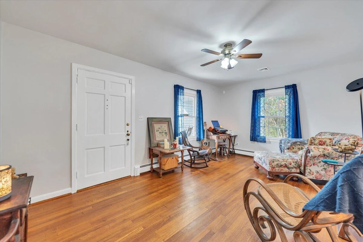 36 Bruffey ST - Photo 5