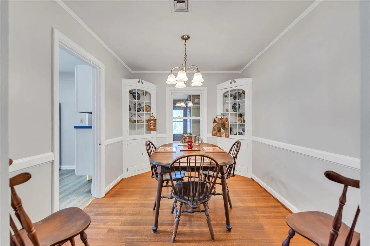36 Bruffey ST - Photo 7