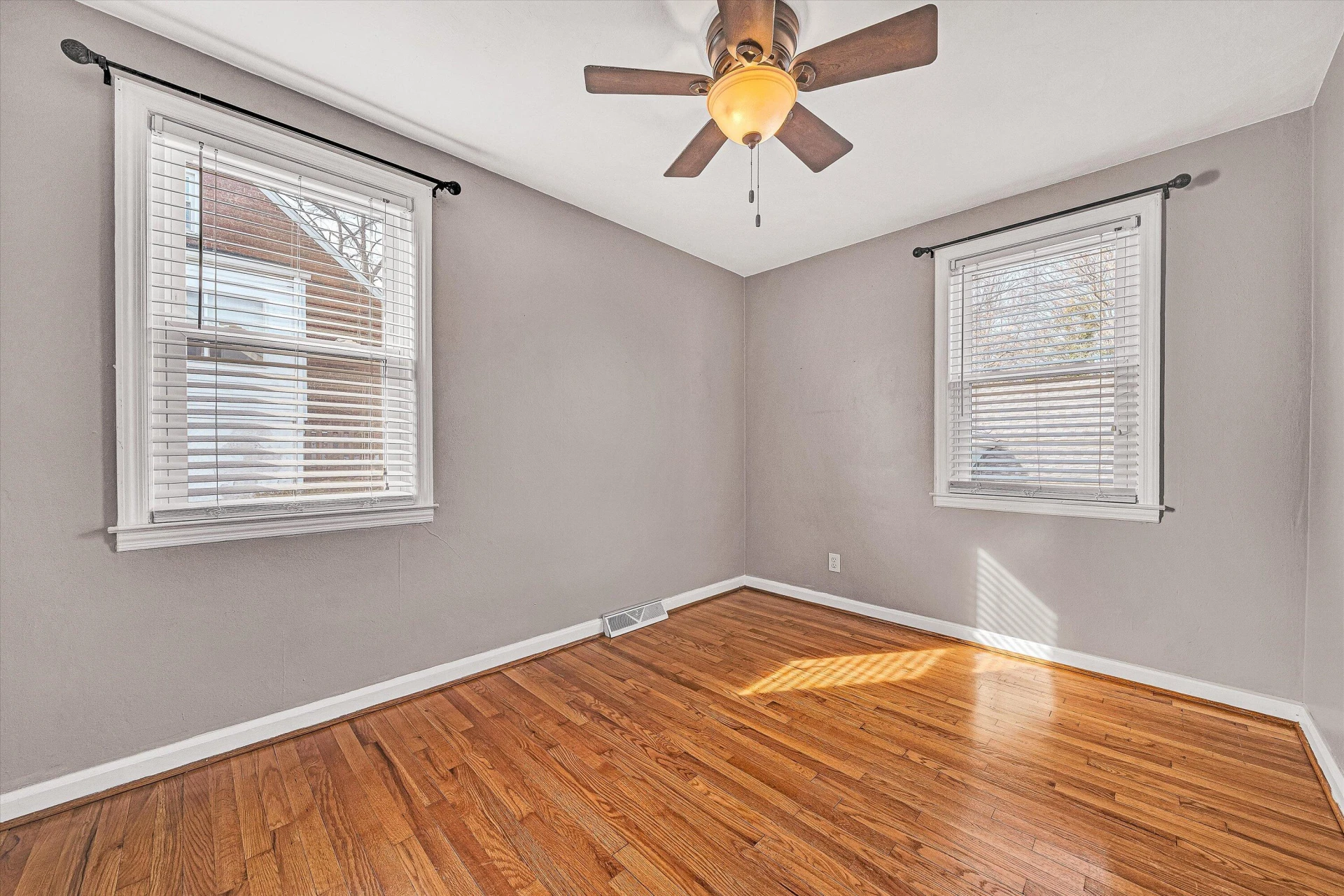 2780 Derwent DR - Photo 17