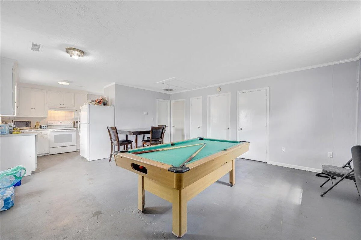 155 Laxton RD - Photo 38