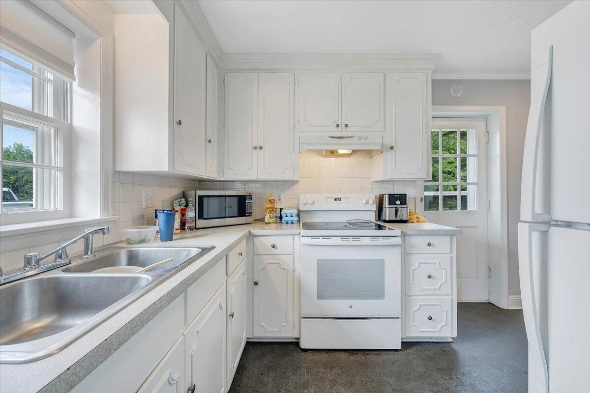 155 Laxton RD - Photo 39