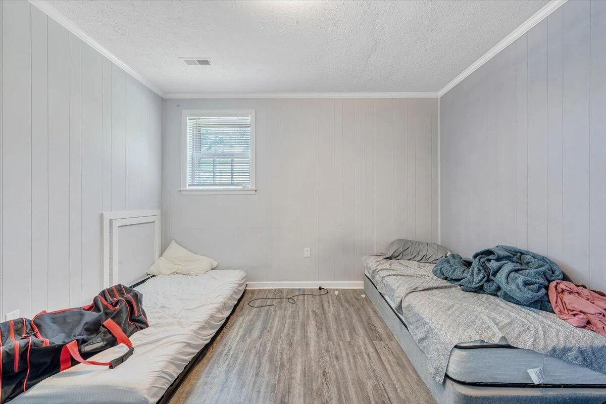 155 Laxton RD - Photo 44