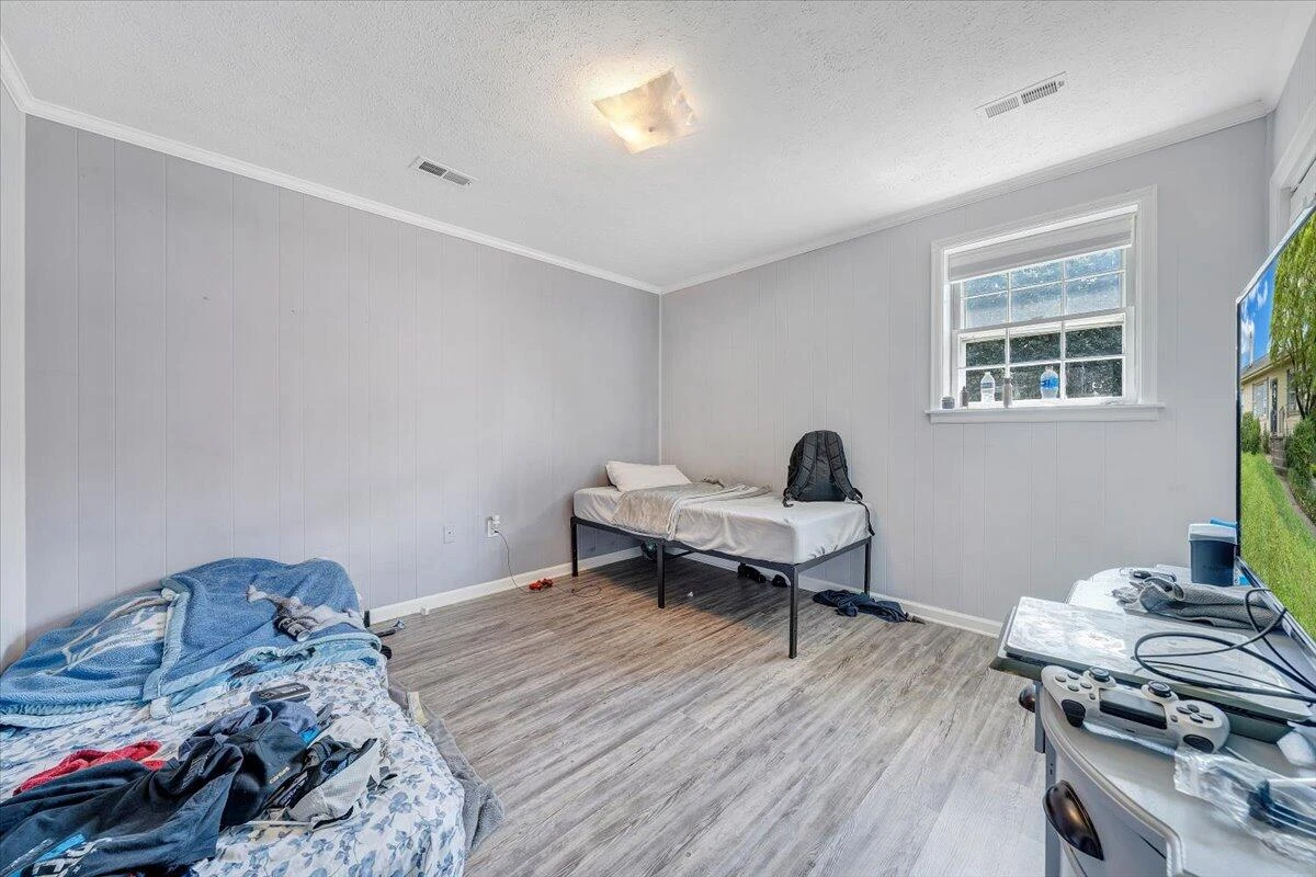 155 Laxton RD - Photo 45