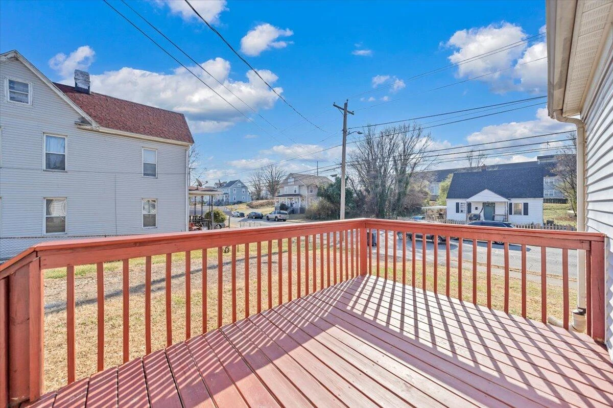 915 Loudon AVE - Photo 37