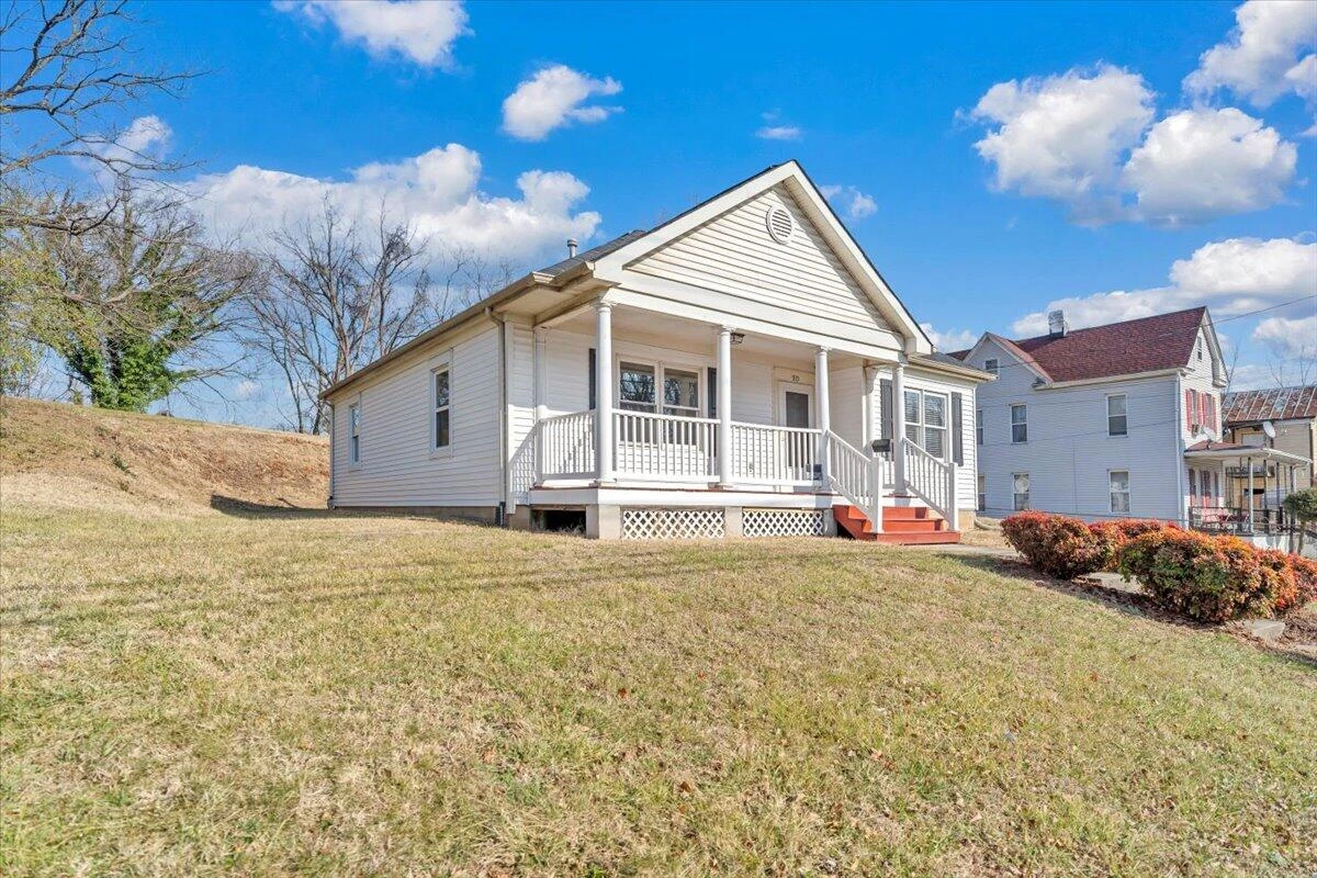 915 Loudon AVE - Photo 43