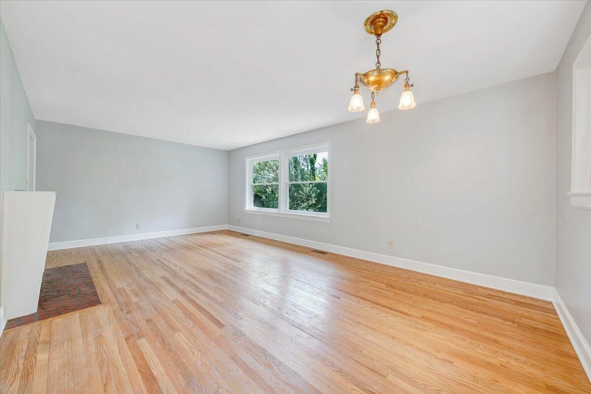 547 Dillard RD - Photo 12