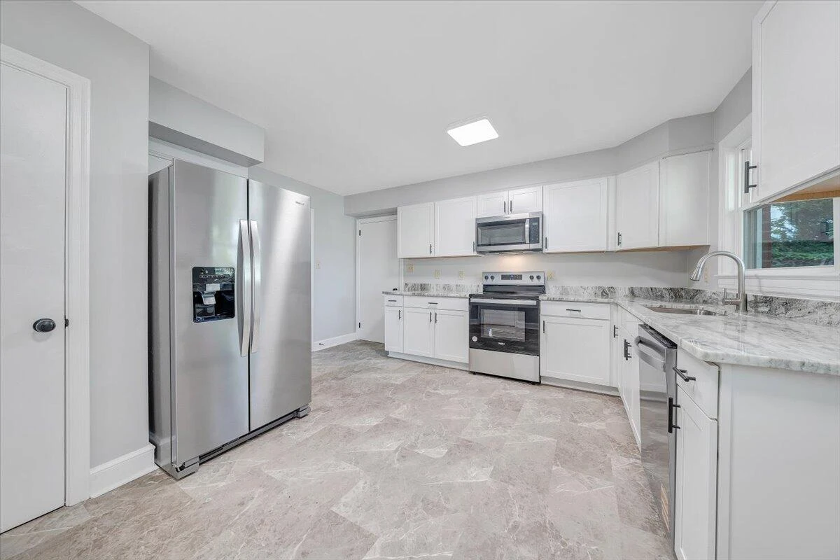547 Dillard RD - Photo 5