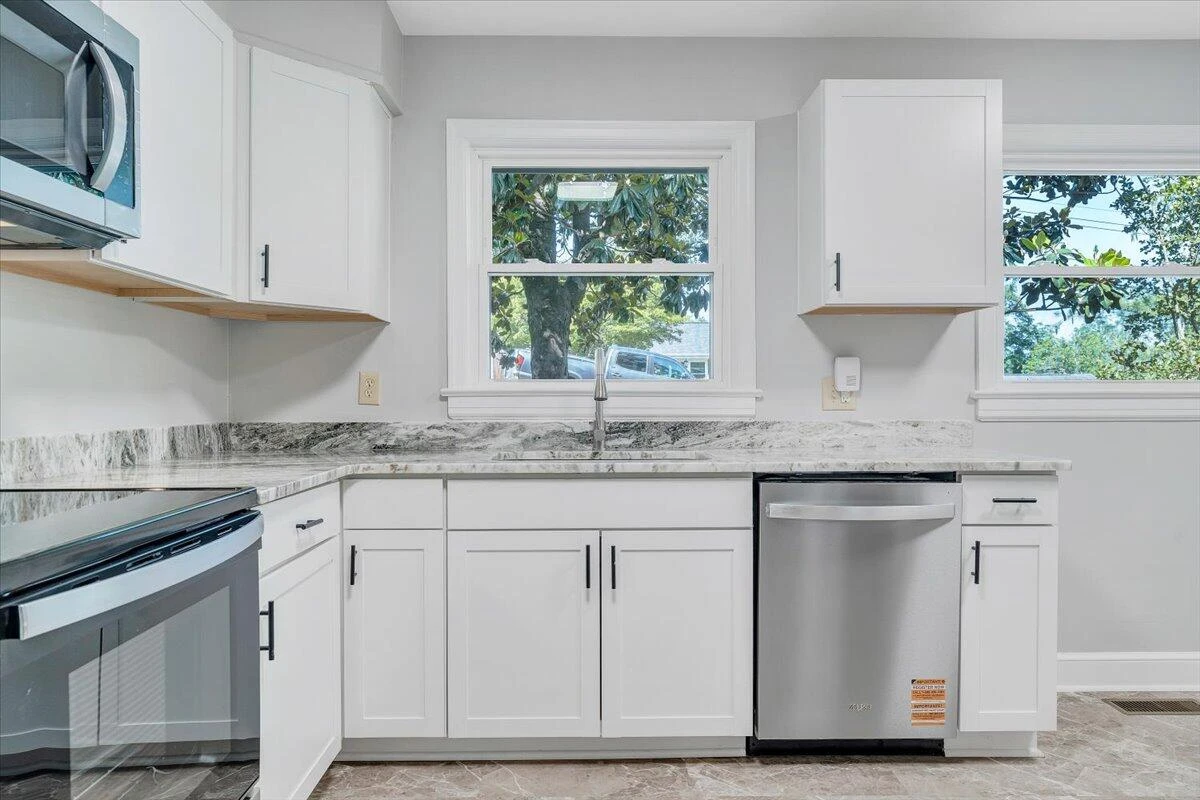 547 Dillard RD - Photo 7