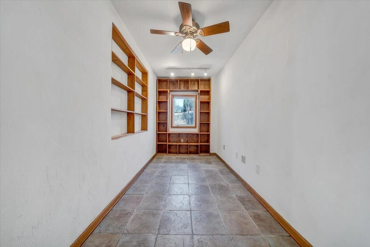 1601 Bluemont AVE - Photo 18