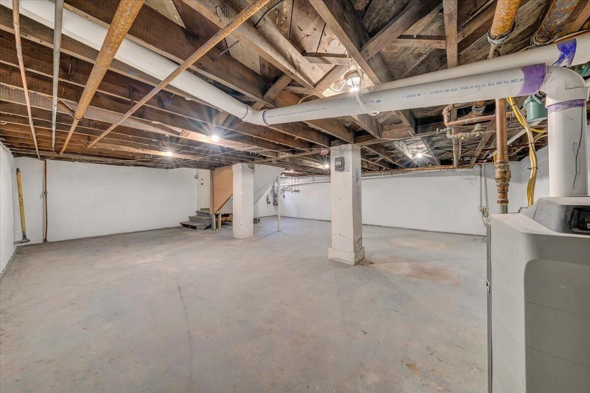 1601 Bluemont AVE - Photo 32