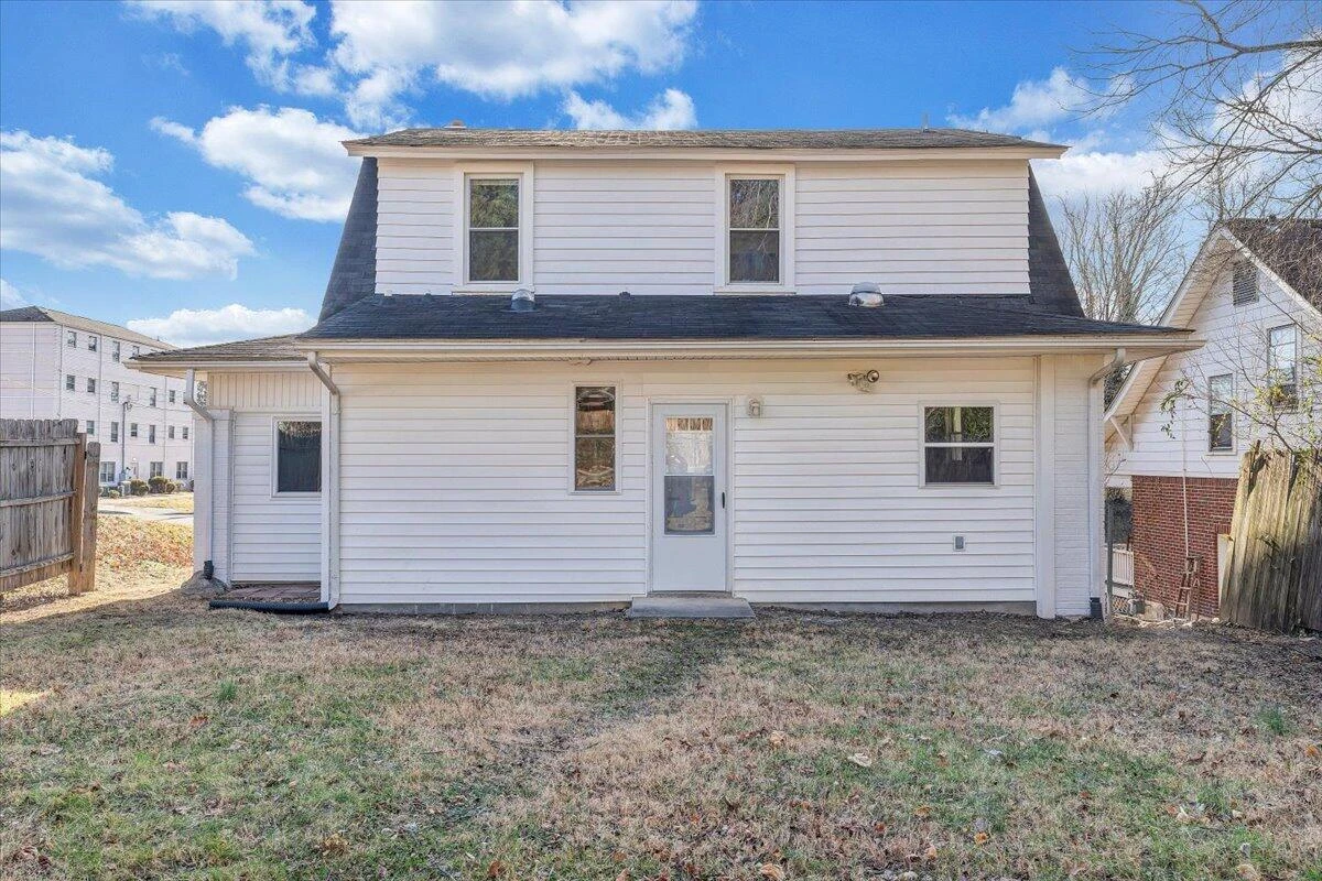 1601 Bluemont AVE - Photo 35