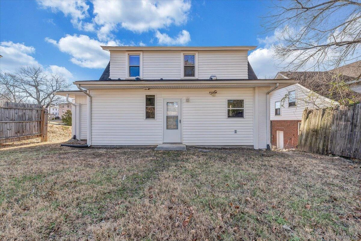 1601 Bluemont AVE - Photo 36