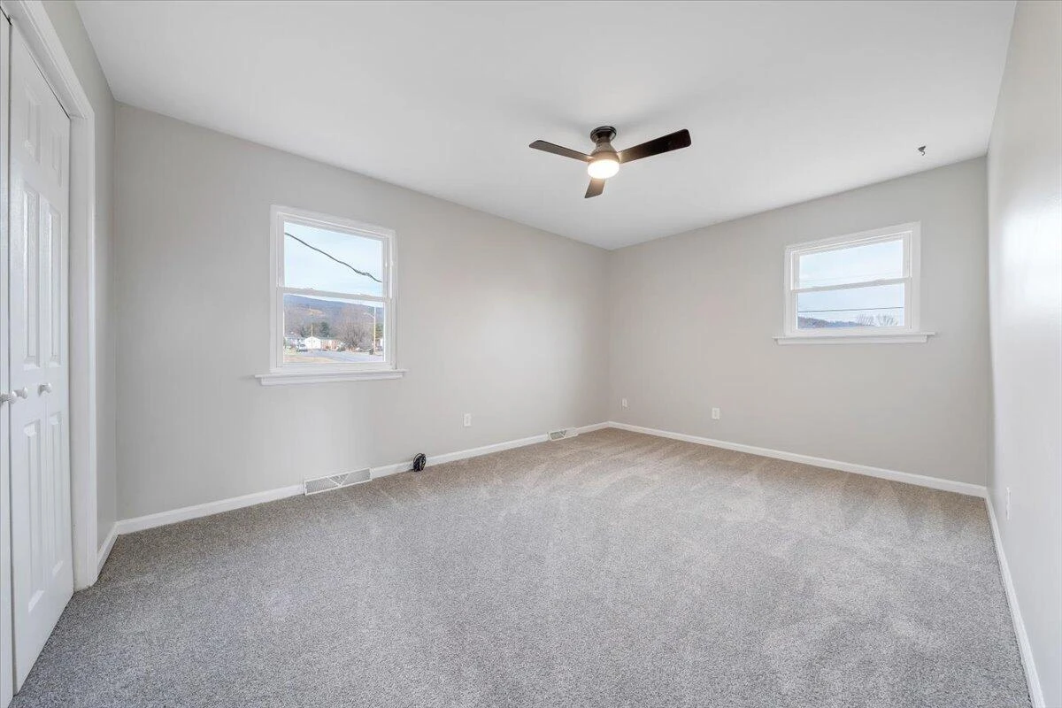 2903 Creekwood DR - Photo 17