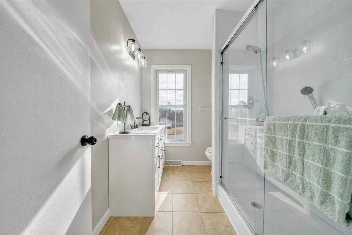 2903 Creekwood DR - Photo 21