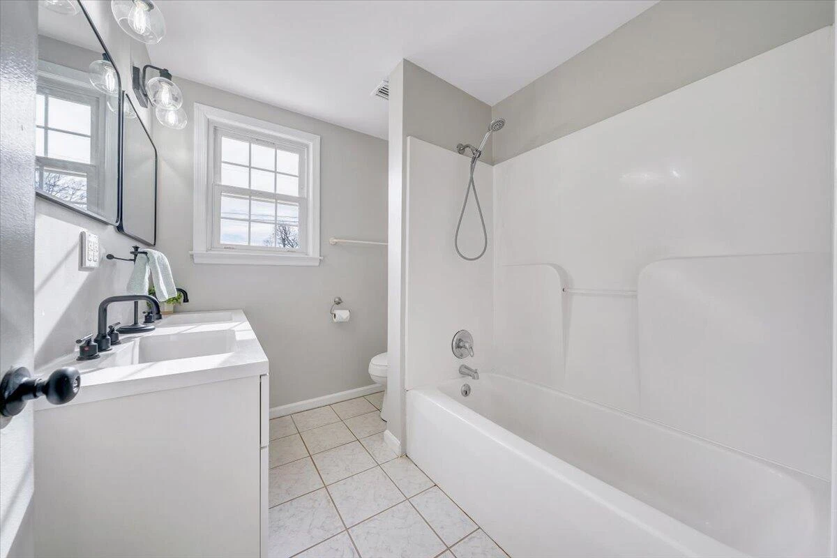 2903 Creekwood DR - Photo 30