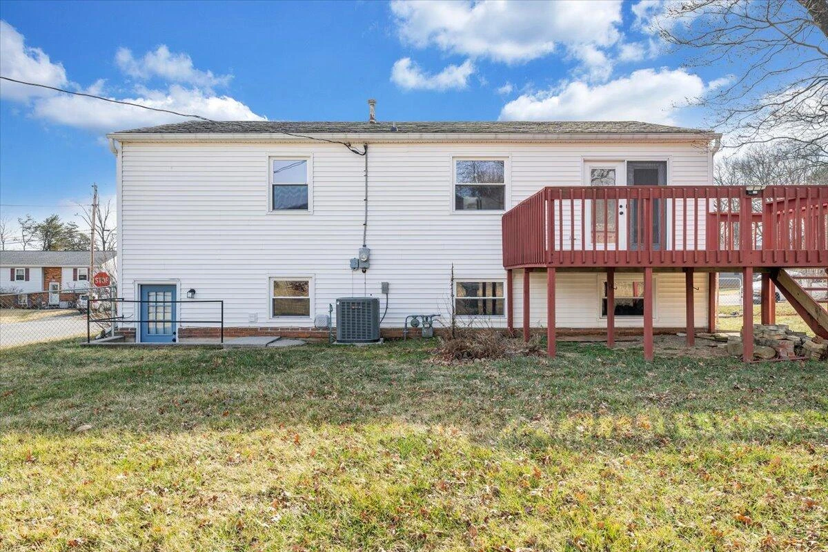 2903 Creekwood DR - Photo 37