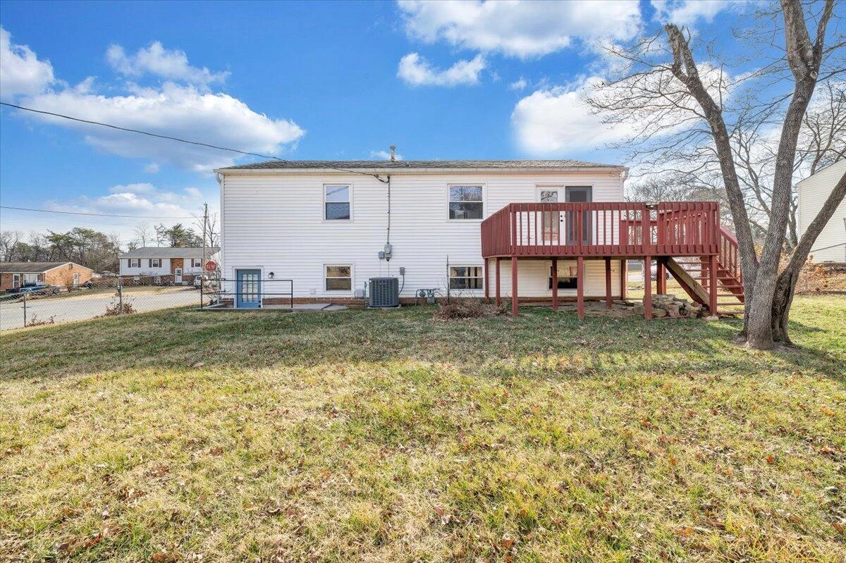 2903 Creekwood DR - Photo 38